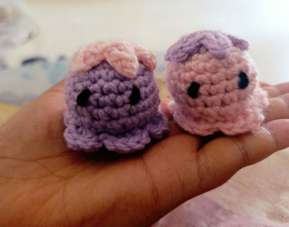 Twin bitches