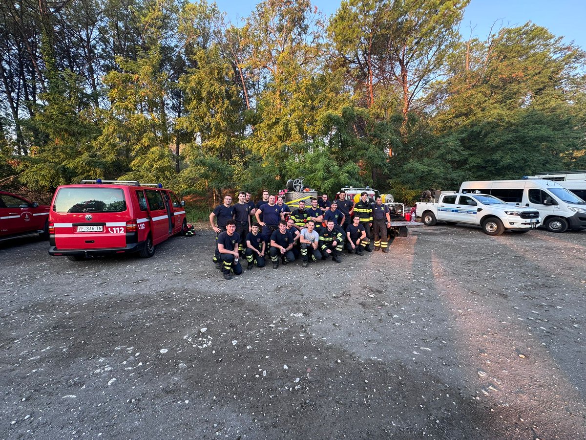 #Vesuvio, fasce tagliafuoco e bonifica. Le piogge hanno migliorato la situazione, permettendo alle squadre trentine di concentrarsi sulla messa in sicurezza delle aree colpite dall'incendio. Domani il rientro del contingente <a href="/dpcpat1/">Prot civile Trentino</a>.
I dettagli 👉 ufficiostampa.provincia.tn.it/Comunicati/Ves…