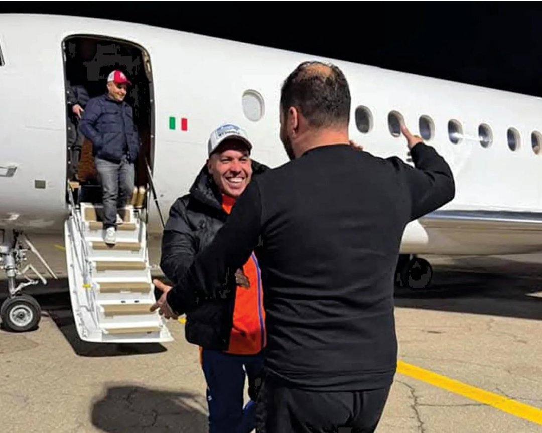 SeaWatchItaly's tweet image. I trafficanti come Almasri, che dovevate inseguire lungo il globo terracqueo e invece avete liberato e portato in Libia con volo di Stato?

Il governo italiano è complice di queste stragi. Il soccorso in mare e i canali d'ingresso sicuri sono l'unica soluzione per salvare vite.