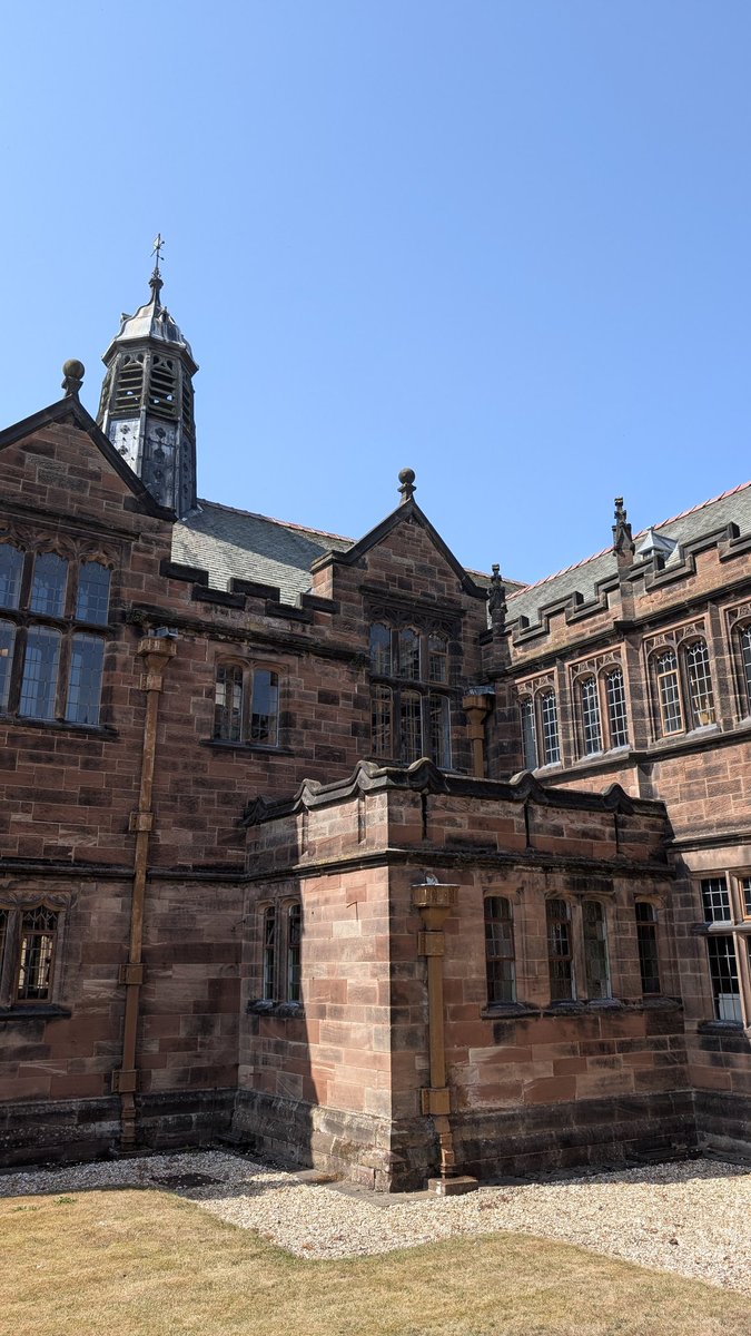 FalkirkBairn01's tweet image. Lovely Gladstone&apos;s Library