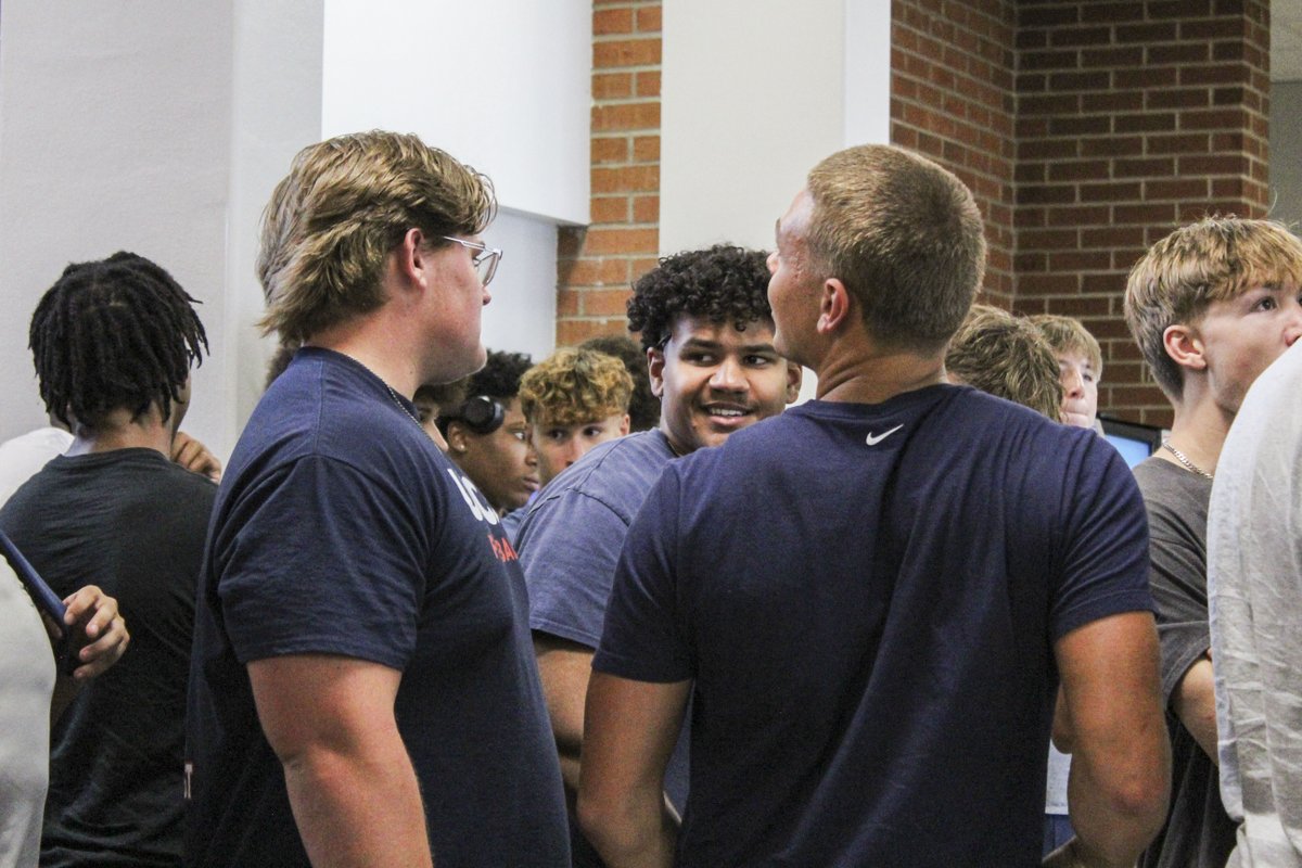 uticauniversity's tweet photo. New and returning football players arrived on campus yesterday and are ready to tackle the field and the fall semester! 🏈🔥 https://t.co/WWVbsXucI9