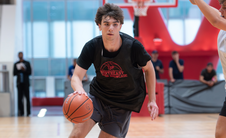 The Northeast High School Senior Showcase gave rising seniors across MIAA another valuable exposure opportunity on Tuesday night, as dozens of recruits played in front of 25-plus college coaches.

<a href="/steve_hewitt/">Steve Hewitt</a> has 8 standouts from the event in Boston: basketballjournal.com/2025/08/13/8-b…