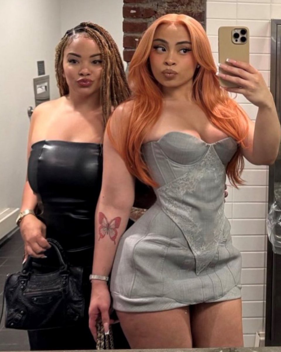 DailyLoud's tweet photo. Ice Spice and her 43-year-old mom are going VIRAL for looking like sisters 🔥🤯 https://t.co/DR2UarR9sx