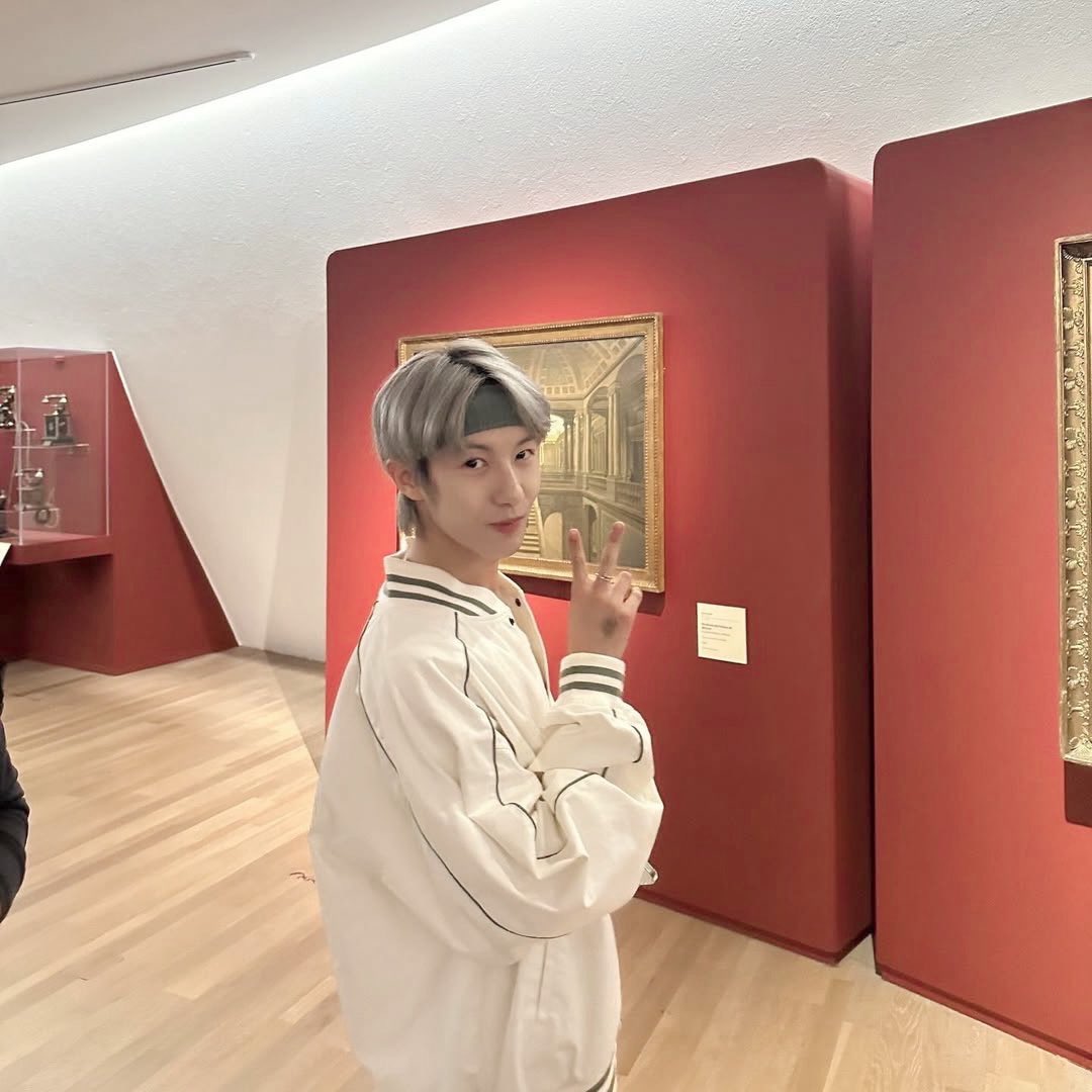 Renbjunn's tweet photo. Museum-worthy: every frame you see here, and yes, the one of me too. https://t.co/msoZdJgOH5