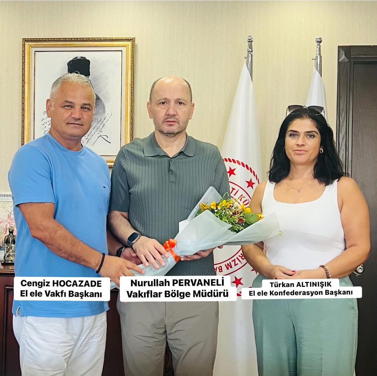 Antalya Vakıflar Bölge Müdürümüz Sayın Nurullah Pervaneli beyefendiye, geçirmiş olduğu ameliyat sonrası gerçekleştirdiğimiz geçmiş olsun ziyaretimizde, kıymetli müdürümüzü yeniden görevinin başında ve sağlığına kavuşmuş olarak görmek bizlere büyük bir mutluluk yaşattı.