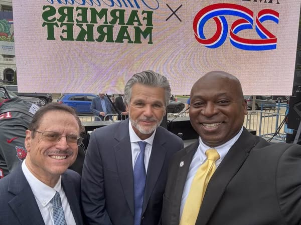 bramnick_mario's tweet photo. Great being with our friends Secretary Rollins , Jensen Franklin ,Jenny Korn ,Dr Alvida King and Apostle Leon Benjamin at the launch of the National Prayer Shield for USDA . https://t.co/VwE09sfBa3