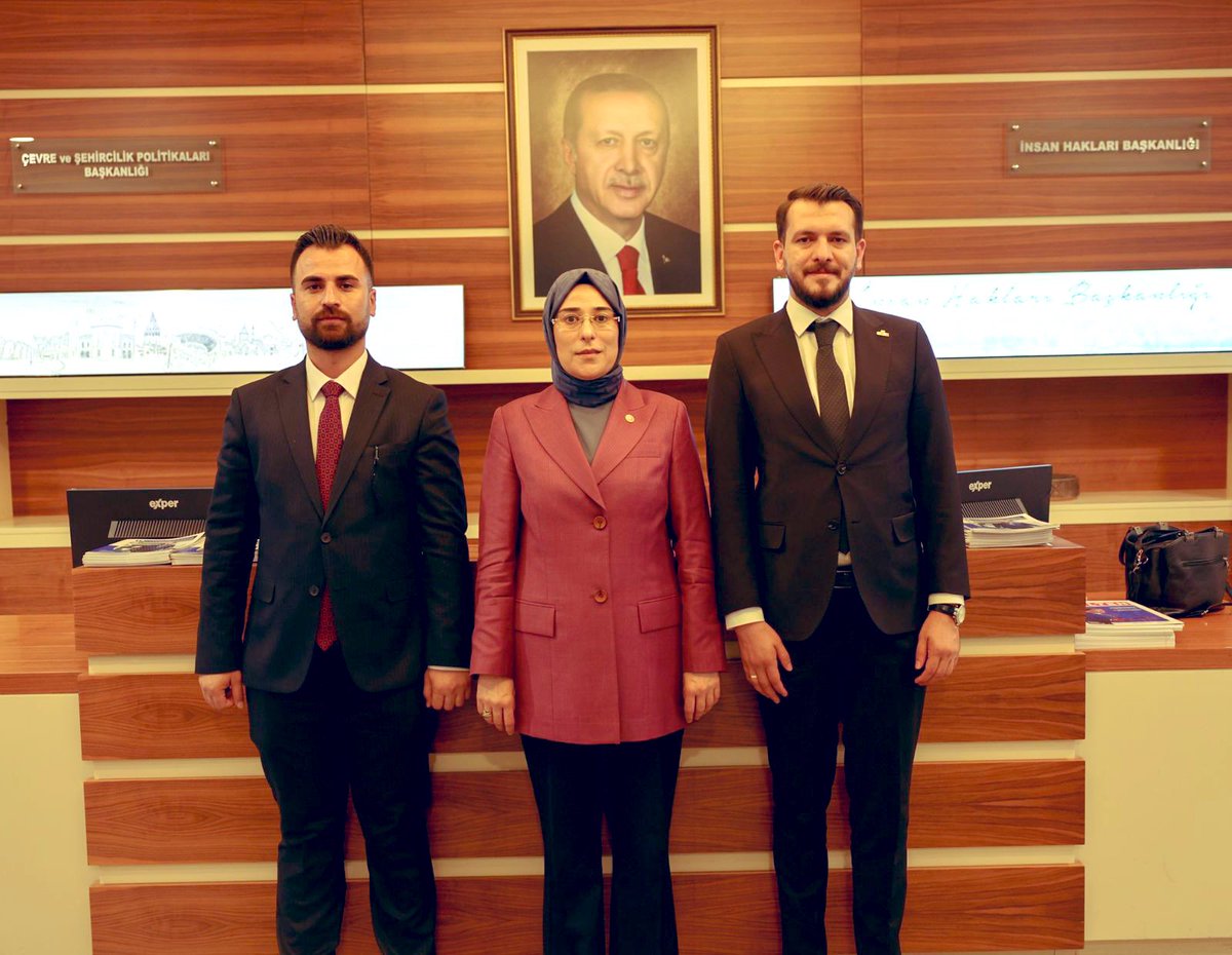 📍AK Parti Genel Merkezi 

Çevre ve Şehircilik Politikaları Başkanlığımızda, kıymetli yol arkadaşlarım #Viranşehir İlçe Gençlik Kolları Başkanımız Sinan Özdemir ve #Ceylanpınar İlçe Gençlik Kolları Başkanımız Fatih Güntekin’i ağırladık. 

AK Gençlik Strateji ve İstişare Kampı’na