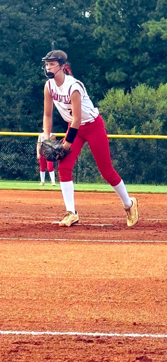 Sway_plays's tweet photo. Middle school 🥎 is here! 1st regular season game lastnight! Got the W 9-0! Pitched 6 complete innings only giving up 1 hit! #forksup #loganville #ladydevils https://t.co/3TNy4m0P6t