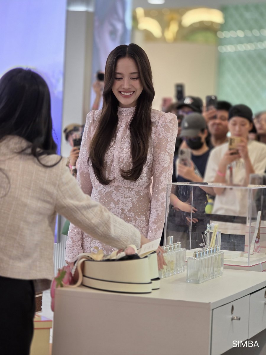 yujin12486's tweet photo. 웃는 모습이 너무 예뻐-!😍
우리 또 만나👋

RASPBERRY RIPPLE COLOGNE FREEN
#JoMaloneLondonXFreenSarocha
#srchafreen https://t.co/8LLGHIXPch