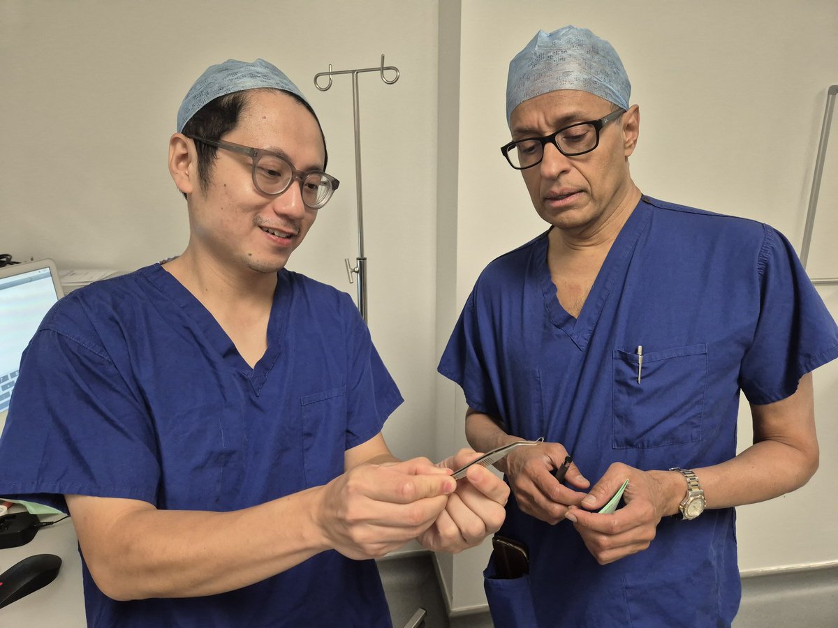 Damien Yeo (@drdamoeyes) on Twitter photo Last week, a colleague Mr.Shergill from Kettering came over to visit <a href="/AHOphthalmology/">Alder Hey Ophthalmology</a> for 2 days. I was really pleased to be able to show him a surgical forceps that I was working on! Last week, a colleague Mr.Shergill from Kettering came over to visit <a href="/AHOphthalmology/">Alder Hey Ophthalmology</a> for 2 days. I was really pleased to be able to show him a surgical forceps that I was working on!