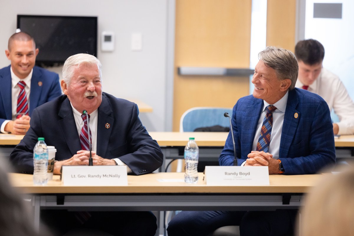UT System President Randy Boyd (@ut_president) on Twitter photo Honored to welcome U.S Secretary of Education Linda McMahon to UT Knoxville today, where <a href="/DondePlowman/">Donde Plowman</a> highlighted the great work of the <a href="/TNReadResearch/">Tennessee Reading Research Center</a>. We look forward to continuing our support and partnership to make early childhood literacy a top national priority. Honored to welcome U.S Secretary of Education Linda McMahon to UT Knoxville today, where <a href="/DondePlowman/">Donde Plowman</a> highlighted the great work of the <a href="/TNReadResearch/">Tennessee Reading Research Center</a>. We look forward to continuing our support and partnership to make early childhood literacy a top national priority.