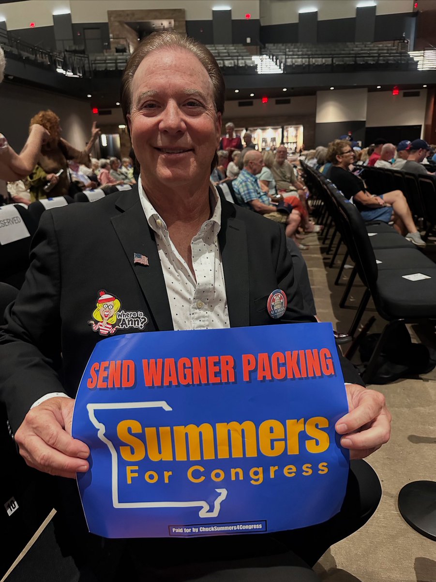 conversation4um's tweet photo. Where’s Ann? I’m Chuck Summers running for Congress to represent the people of Congressional District 2. I’m so excited to see so many people here at the People’s Town Hall. 

https://t.co/84K3ExsD2U https://t.co/pCEZfLHSgE