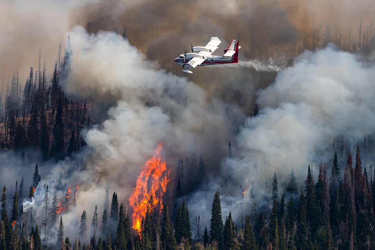 wattsup_jet's tweet photo. Some of my photos and videos from the #croshofire near Yampa, CO as fire crews worked hard to attack the fire! The fire has now grown to 1,353 acres today.
#cowx #cofire #weather #itsamazingoutthere #BeOn9 #Denver7 #fox31 #NBC https://t.co/lVipU6dp0T