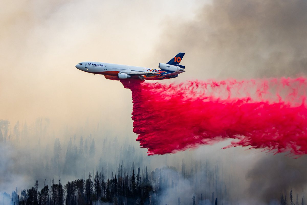 wattsup_jet's tweet photo. Some of my photos and videos from the #croshofire near Yampa, CO as fire crews worked hard to attack the fire! The fire has now grown to 1,353 acres today.
#cowx #cofire #weather #itsamazingoutthere #BeOn9 #Denver7 #fox31 #NBC https://t.co/lVipU6dp0T