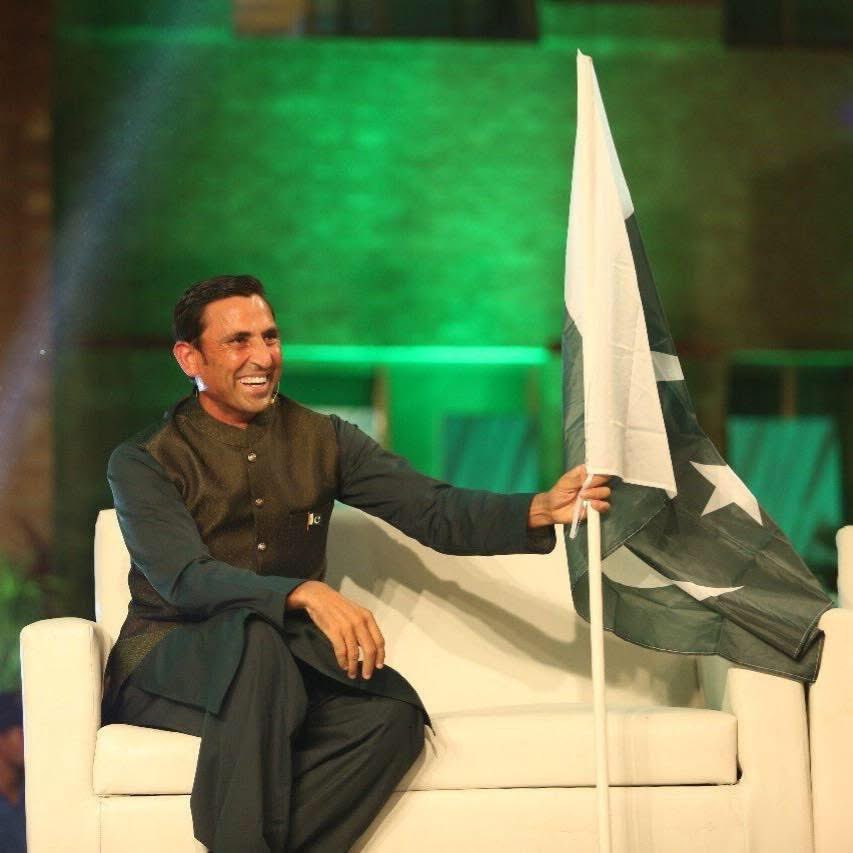 May our sacrifices never be forgotten, and our flag always fly high. Pakistan Zindabad! 🇵🇰 #IndependenceDay #PakistanZindabad