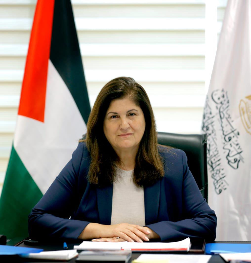 Ihab Hassan (@ihabhassane) on Twitter photo Palestinian Foreign Minister Dr. Varsen Aghabekian Shahin: 
- Hamas must hand over all its weapons.
- There will be no role for Hamas in the day after the war, and the Palestinian state will be demilitarized.
- There is a plan to select a group of countries to form a Palestinian Foreign Minister Dr. Varsen Aghabekian Shahin: 
- Hamas must hand over all its weapons.
- There will be no role for Hamas in the day after the war, and the Palestinian state will be demilitarized.
- There is a plan to select a group of countries to form a