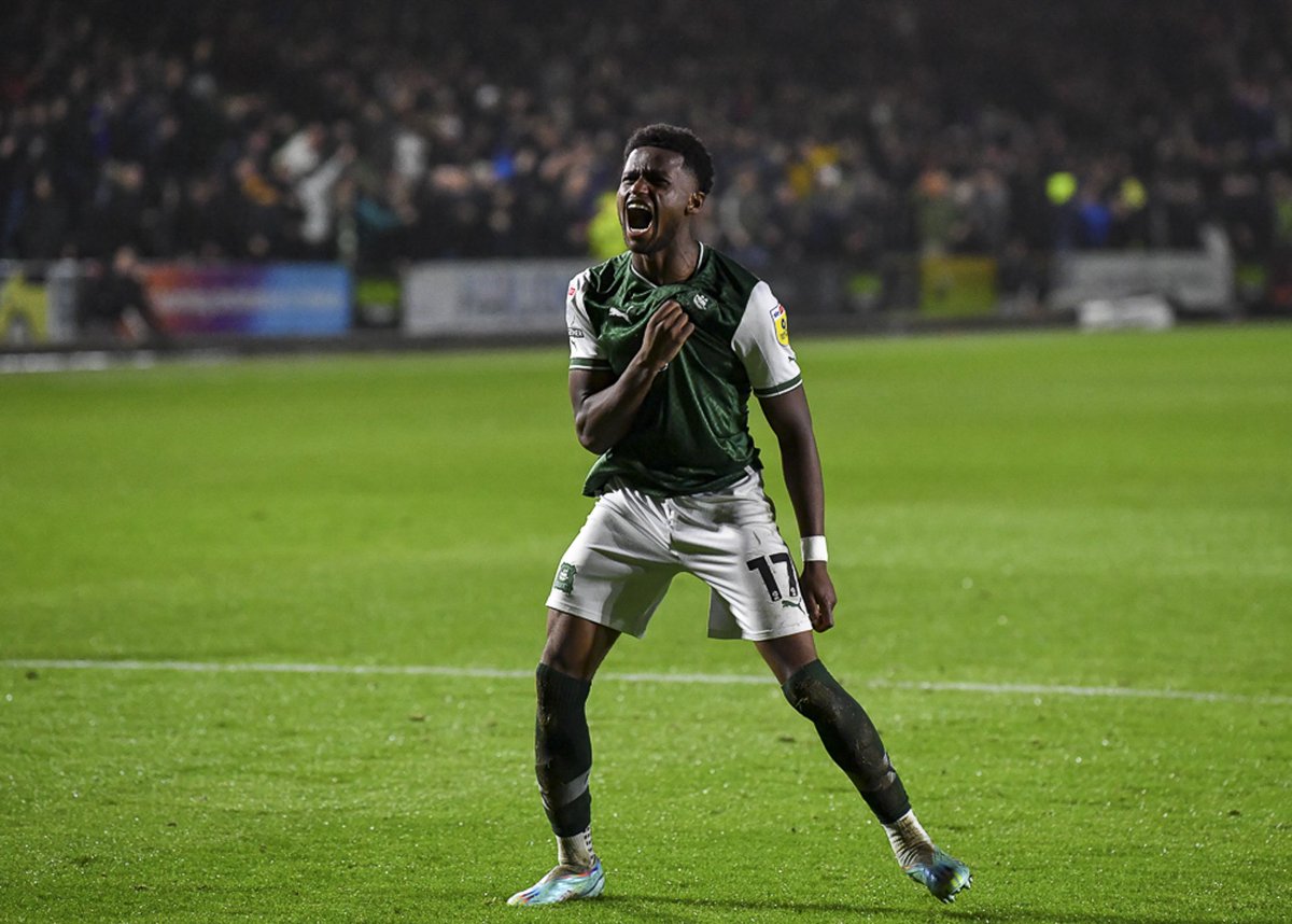 SCFC_Dan🏴🦢 (@scfcdan_) on Twitter photo With the club looking at options for a full back there’s only one perfect option for me who’s incredibly versatile and feel he wouldn’t cost all that much
Bali Mumba who can play either wing and both LB and RB
<a href="/SwansOfficial/">Swansea City AFC</a> pull that trigger With the club looking at options for a full back there’s only one perfect option for me who’s incredibly versatile and feel he wouldn’t cost all that much
Bali Mumba who can play either wing and both LB and RB
<a href="/SwansOfficial/">Swansea City AFC</a> pull that trigger