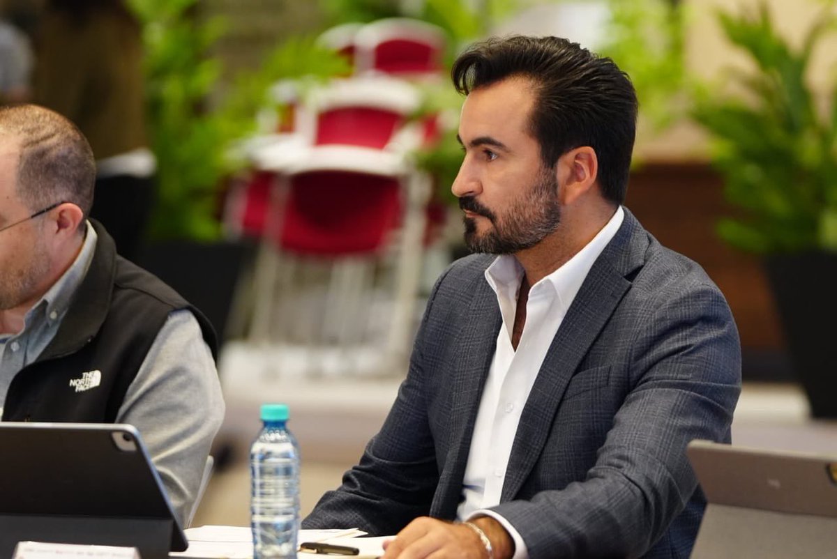 Participé en representación de <a href="/A_Encinas_R/">Alejandro Encinas</a> <a href="/MetropolisCDMX/">Metrópolis</a>, en la sesión del Secretariado Técnico Conjunto del Consejo de Desarrollo Metropolitano de la Zona Metropolitana del Valle de México. 

Avanzamos en la construcción del Programa de Ordenamiento Metropolitano y abordamos