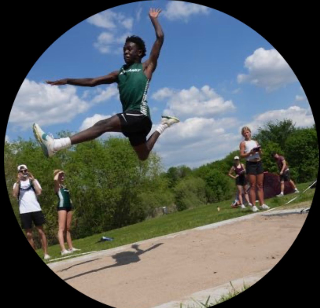 Sleeper Alert: Welcome to Nickle Dickle Dunk Contest, <a href="/JacobOrina53853/">Jacob Orina</a>. At 5’4 this <a href="/HolyFamilyFire/">Holy Family Catholic High School</a> track &amp; field star will be the shortest participant in the 10+ years of our dunk contest, but I’m getting reports of a 40+ inch vertical 😳!  Also, check out Jacob in 3on3 tourney!
