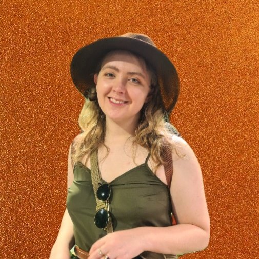 Thinking about how I really should be packing but actually just thinking about how different life is gonna be in a new era 🧡💚