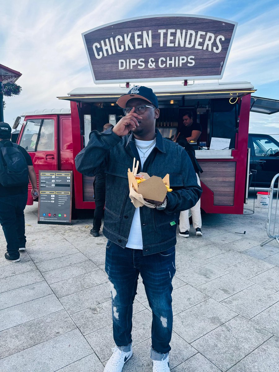 km_gran's tweet photo. 🍟🍗 https://t.co/P5XmT6fa0B