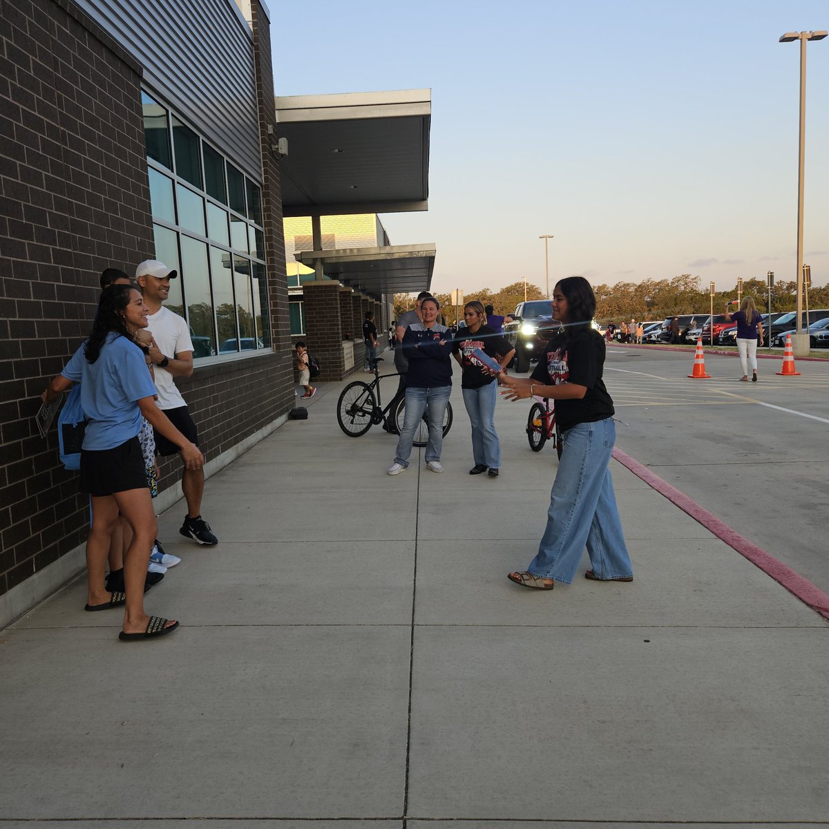 Softball players were M.A.D. (Making a difference) this morning at Wortham Oaks! What a way to start the year!
<a href="/JISD_ATHLETICS/">Judson ISD Athletics</a>