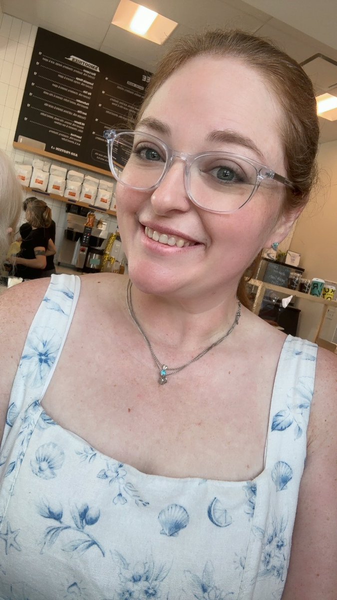 WHNgaming's tweet image. Going LIVE powered by @StreamWithMeld !! Warzone with the fam! #LiveAFFest