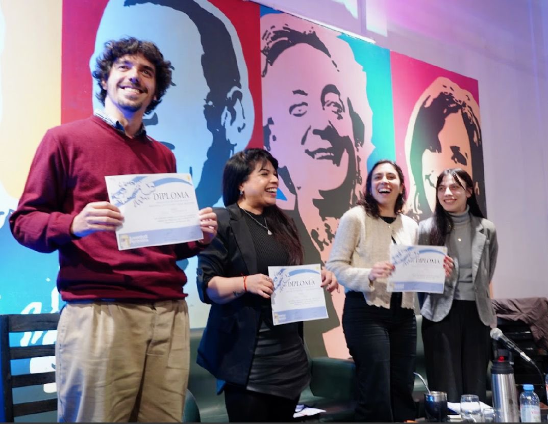 EugeniaDureTDF's tweet photo. JUVENTUD MALVINERA Y PERONISTA 🇦🇷✌🏾

Reivindicando siempre la memoria de Perón, Evita, Néstor y Cristina en la determinación de la acción y la defensa irrenunciable del reclamo legítimo argentino de soberanía sobre nuestras Islas Malvinas y como política de
Estado. 

Ese es y será nuestro gran legado
Encuentro Malvinero en el #PJCABA