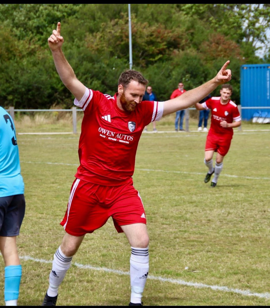 CPD Llannefydd FC tweet media