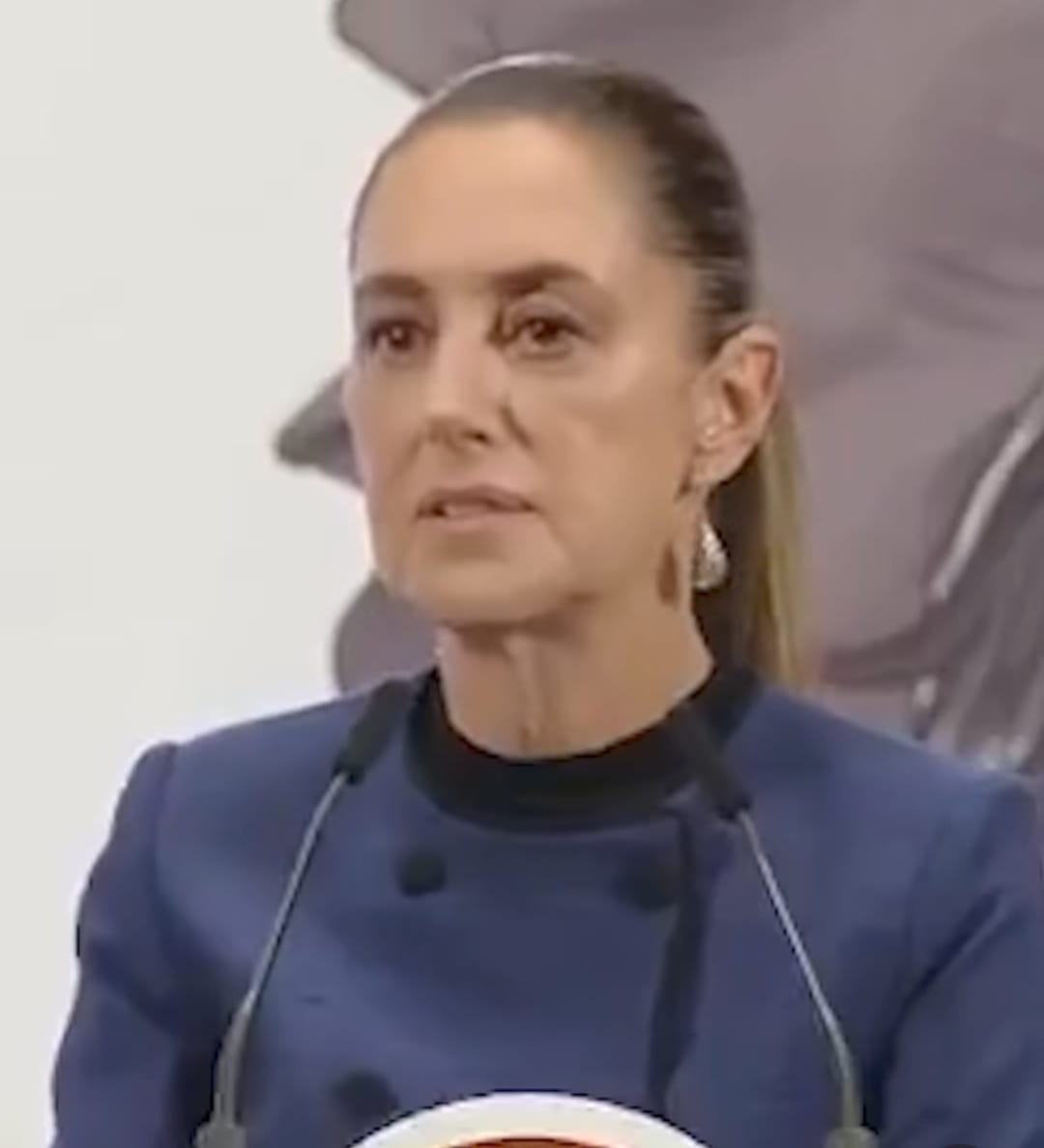 Siempre ha habido buena recaudación, pero ahora no hay ni para devoluciones, porque todo se lo roban aunque ustedes digan que no.
Las devoluciones son de los que sí trabajamos y hasta con eso se quedan.
No son para irnos a Japón, ni comprar mansiones, ni relojes caros.
#SAT