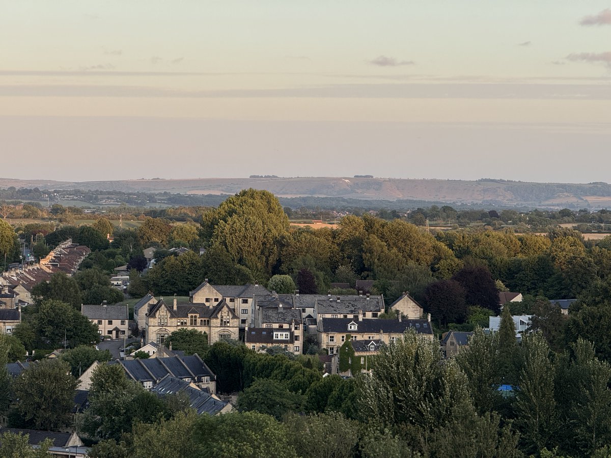 I've been snowed under with work for the last week. When I'm not wandering around Wiltshire taking photos I'm involved with running a software business and things can get a bit hectic. 

Anyway, I'm putting the software stuff aside for a few days and doing what I do best -