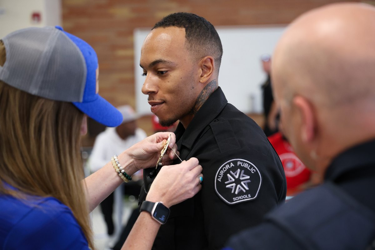 aurorak12's tweet photo. Our Safety &amp; Security team hosted APS' 1st-ever Campus Safety Officer Badge Ceremony! The event honored heroes who protect our schools every day w/ courage &amp; care. Principals pinned officers, oaths were re-affirmed and brand-new badges featuring the new APS logo made their debut. https://t.co/AEX6effuz1
