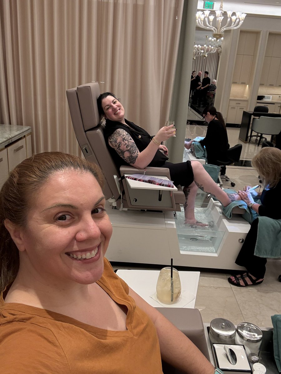 Shannon Weinstein tweet media