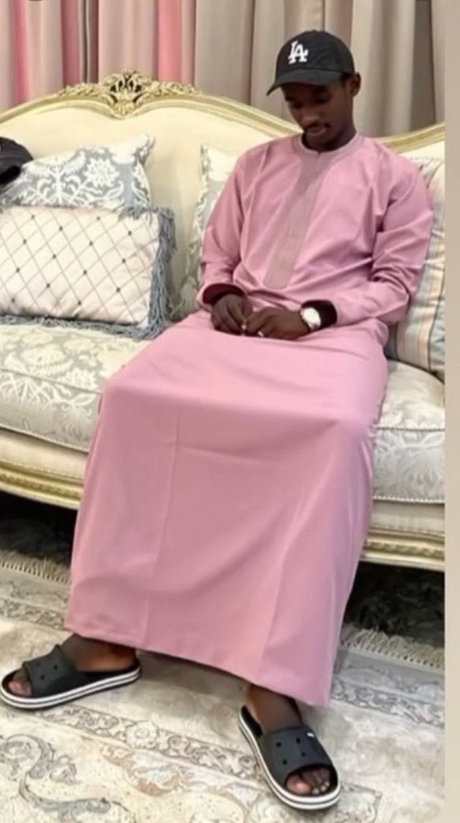 Hajfah_ng's tweet photo. Sleek Moroccan Jallabs available!!

🏷️| 18,000 each 

📍AG05 740 plaza, Lagos street by Gombe road, central market, kaduna https://t.co/2BC1gdDjGP