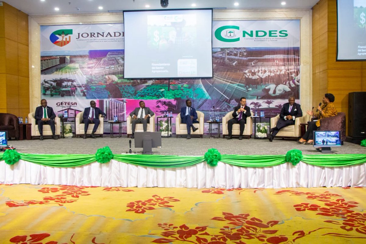 Panel 8 - Financiamiento del Sector Agropecuario