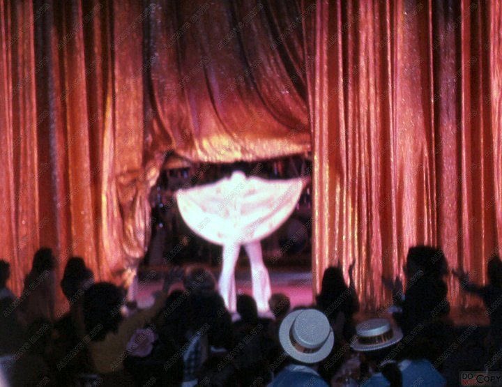 presleysdoll's tweet photo. the life of a showgirl ⚡️ https://t.co/Rl0H9HQXu8