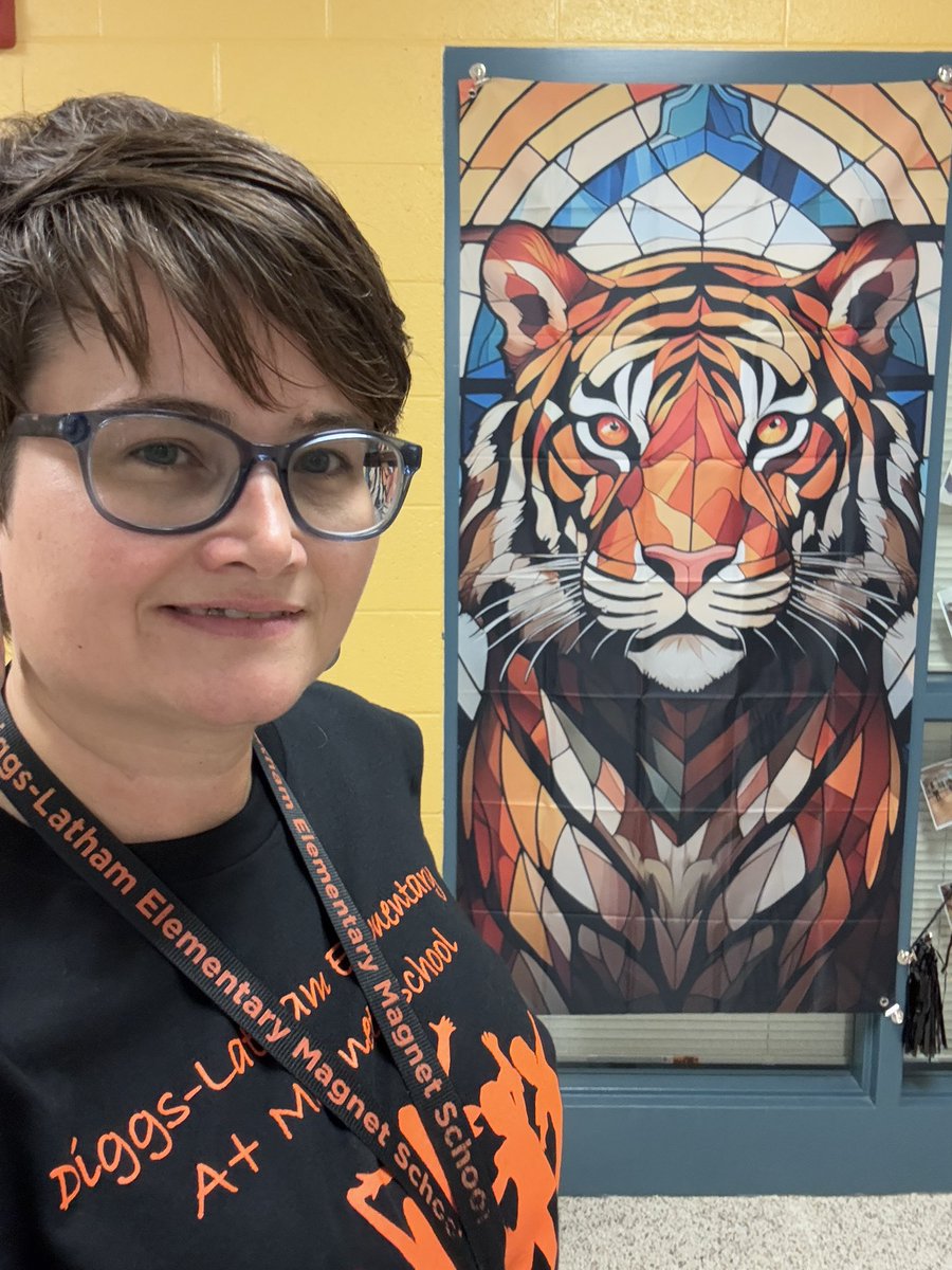 DLESMagnetCoord's tweet photo. It’s the 1st Day of School of my 22nd year in education! #WSFCSDLES #WSFCSBacktoSchool #WSFCSFirstDayPhotos https://t.co/zfayIGeHbZ