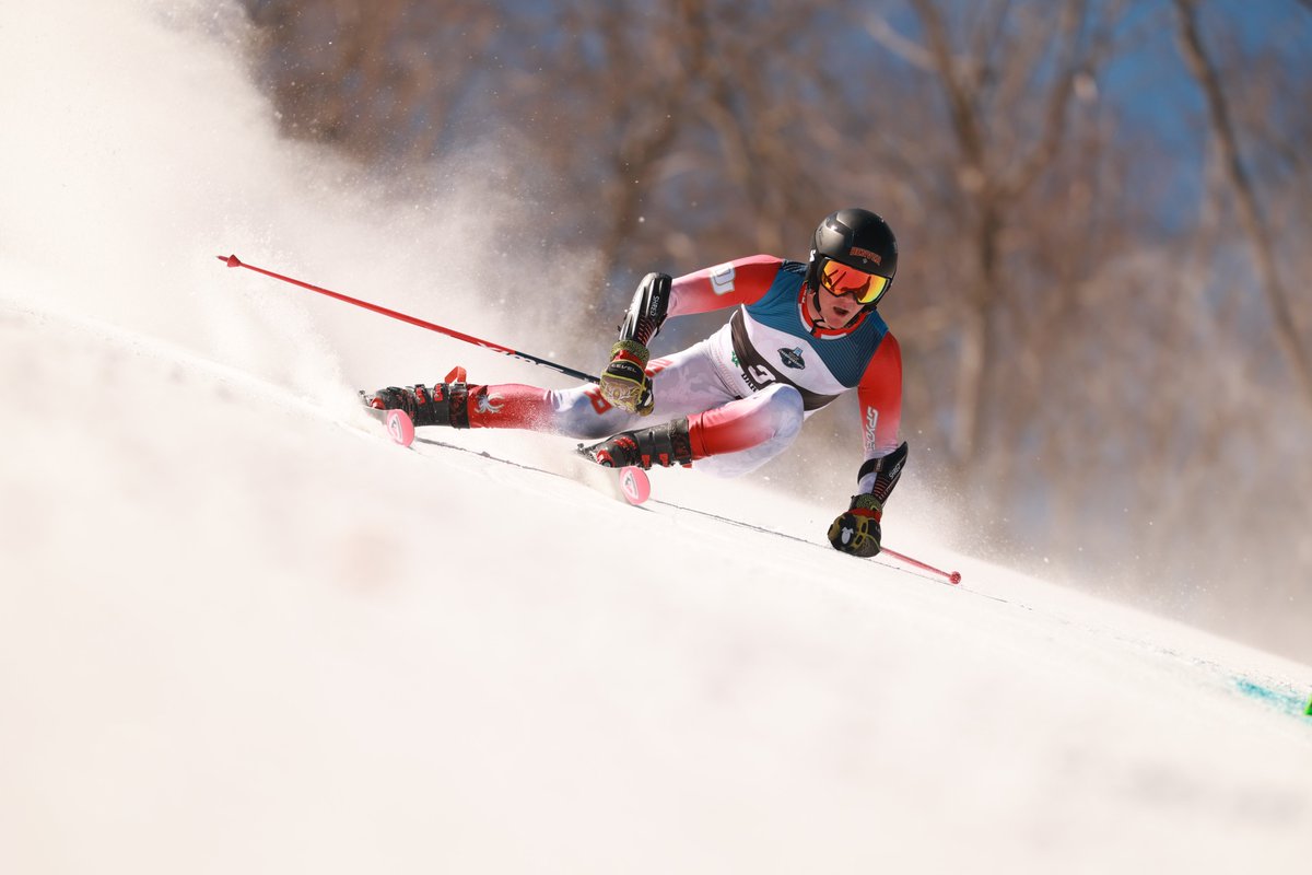 Happy Birthday to alpine senior Thomas Hoffman!

Aussie Aussie Aussie Oi Oi Oi!

#GoPios // #SkiPios