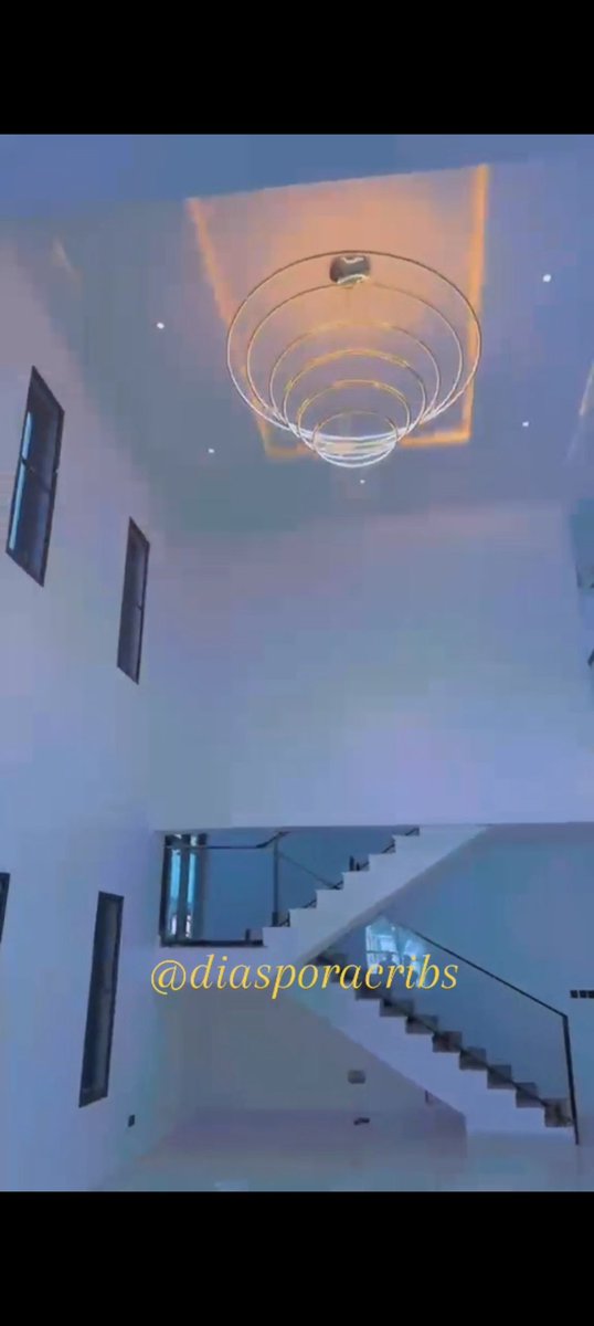Diasporacribs's tweet photo. " Before you click,"
A 5-bed duplex in Lekki Phase 1 just sold for N1.1B ($687,500)

Would you live here? Full video>
[https://t.co/EkZdQtgSRw]
#ETH #Comfort #IbomAir #Ambassador #diasporacribs https://t.co/qP8OyBAfZQ
