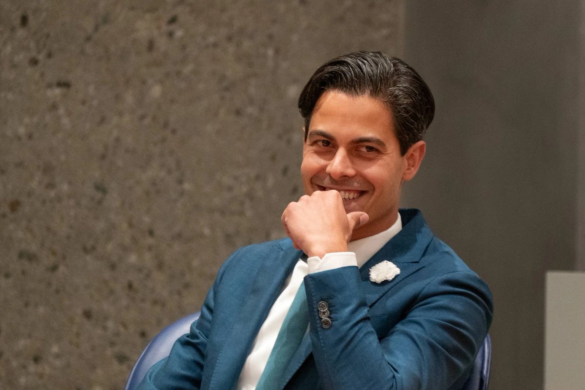 Sander Sassen (@sandersassen) on Twitter photo Had u dat vandaag nu ook? Dat u dacht 'Potverdorie <a href="/RobJetten/">Rob Jetten</a>, die 28-miljard voor die 0.000036-graden verlaging van de temperatuur heeft echt het verschil gemaakt vandaag, lekker gewerkt, dankjewel!' Niet toch? Zeg eerlijk. Had u dat vandaag nu ook? Dat u dacht 'Potverdorie <a href="/RobJetten/">Rob Jetten</a>, die 28-miljard voor die 0.000036-graden verlaging van de temperatuur heeft echt het verschil gemaakt vandaag, lekker gewerkt, dankjewel!' Niet toch? Zeg eerlijk.