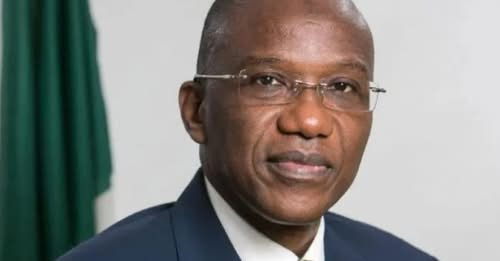 0xArbit's tweet photo. FG withdraws N20bn fraud case against ex-AMCON MD Ahmed Kuru https://t.co/tFPEmdQsRr
γͺγΌγ«γγ€γδΈε | Kwam 1 | #WhoToMarry | Taylor https://t.co/eLyO8SoUaY