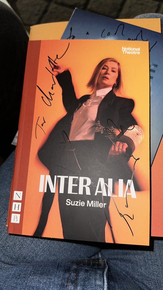 cegasa's tweet photo. Rosamund Pike thinks I’m a cool girl too😮‍💨 https://t.co/UVyDLNHBAd