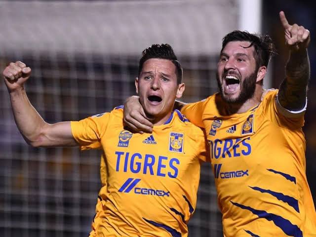 ligamx_fr's tweet image. 🇲🇽🇫🇷 THREAD : LES FRANÇAIS ET LA LIGA MX 

✍️ Allan Saint-Maximain vient de signer au Club América et va devenir le neuvième Français dans l’histoire de la Liga MX.

👀 Gignac, Thauvin, Ménez… : retour sur les tricolores ayant évolué au Mexique avant lui. 

👇À dérouler :