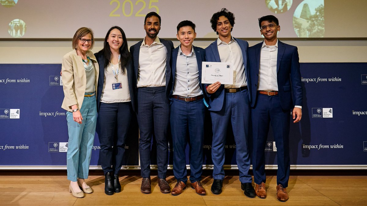 “Each of us brought something unique, different tools and ways of seeing the issue." Congratulations to the team of five <a href="/UCalgary/">U Calgary</a> students and recent graduates who claimed 3rd place at the 2025 Map the System Global Finals.

🔗: schulich.ucalgary.ca/news/ucalgary-… 

#YYC #UCalgary