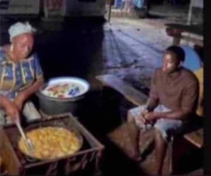 sam_coll01's tweet photo. Akara 150 naira, eko 100 naira..... Ebami fi omo akara si ๐ฅน
Comfort | EFCC | Toke Makinwa | #LurpakXBBnaija | #FlashChangeFPL | Ibom Air | EFCC https://t.co/zvc94ZGU6u