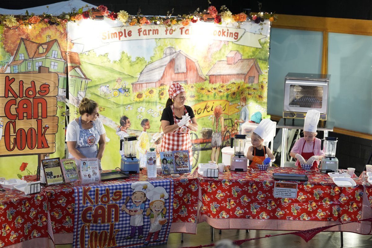 This morning was a little quieter, a little calmer but still full of Fair fun 💙

Thank you to everyone who joined us for Sensory-Friendly Morning at the Iowa State Fair! 

#IowaStateFair #FairSweetFair