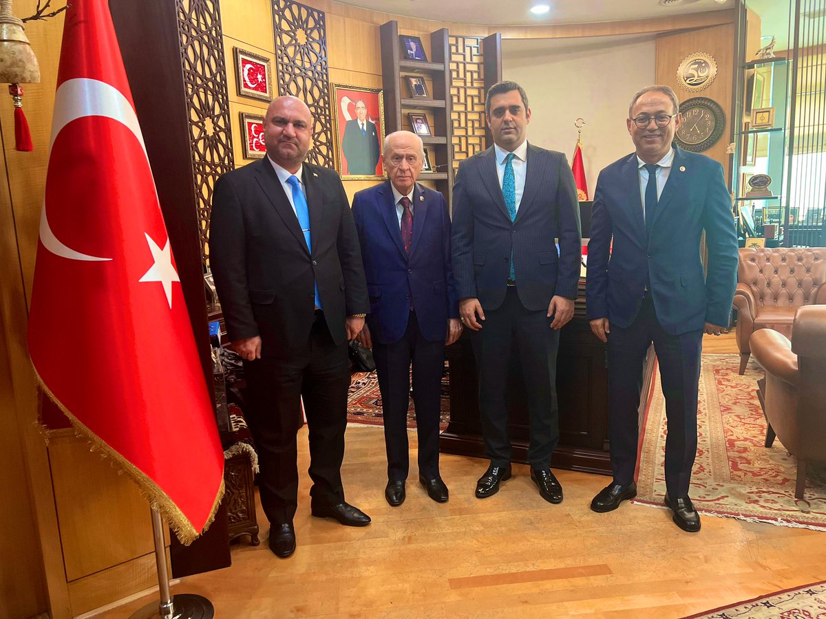 Irak Türkmen Cephesi Başkanı Sn. Mehmet Seman Ağa ve ITC Türkiye Temsilcisi Sn. Mehmet Kutluhan Yayçılı ile Türk milletinin çınarı,  Genel Başkanımız Sn. Devlet Bahçeli’yi makamında ziyaret ederek Türkmeneli’nin sesini kendilerine ilettik; bu anlamlı görüşmede, Türkmeneli’nin