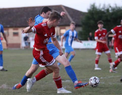 TobyRobins82958's tweet image. Staying focused, determined, motivated and hard working on the pitch ⚽️💪
#defender #rightback #leftback #centreback

📸@ClivePears22412