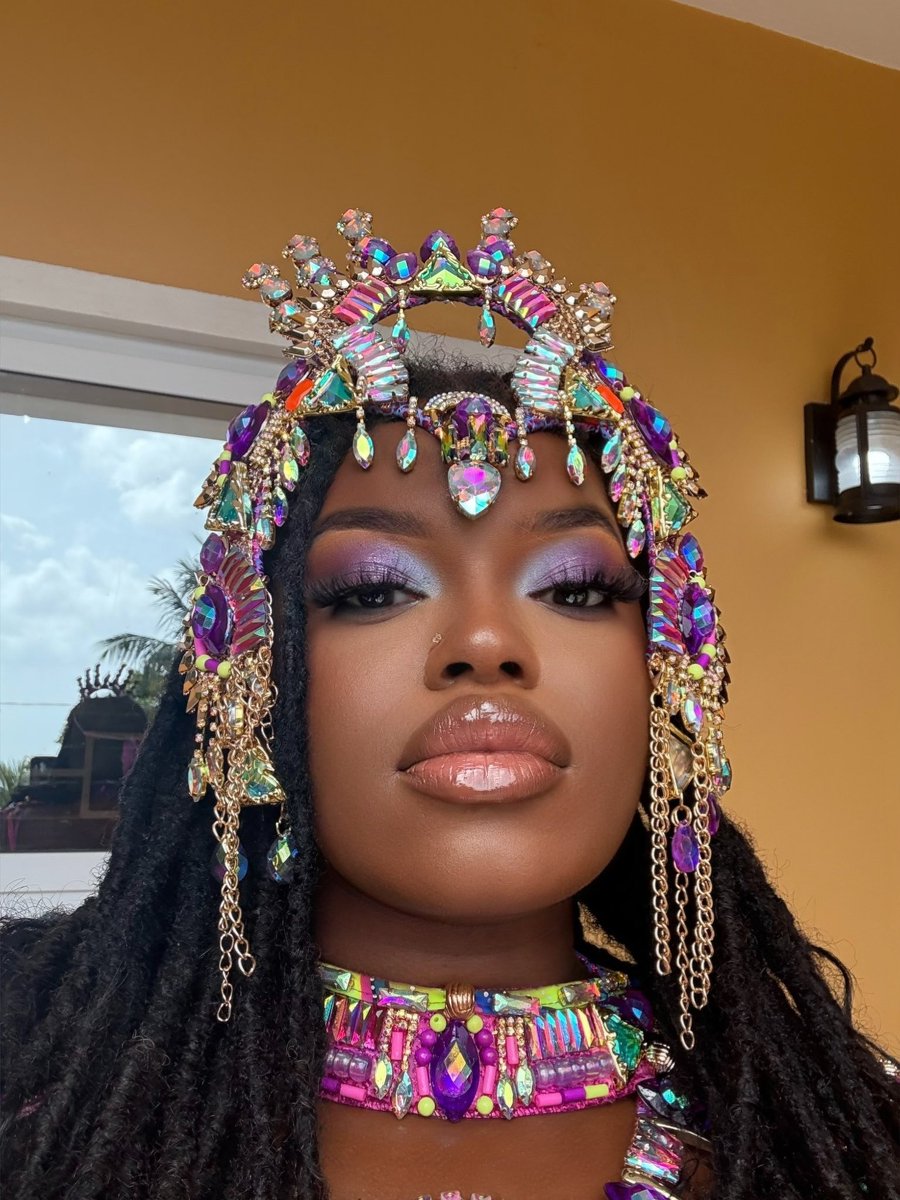hotgirlsash's tweet photo. Carnival is woman 💜 https://t.co/WBSO4StDsK