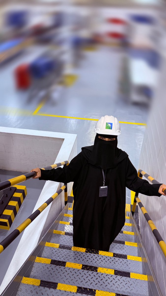 لين🪞 tweet media